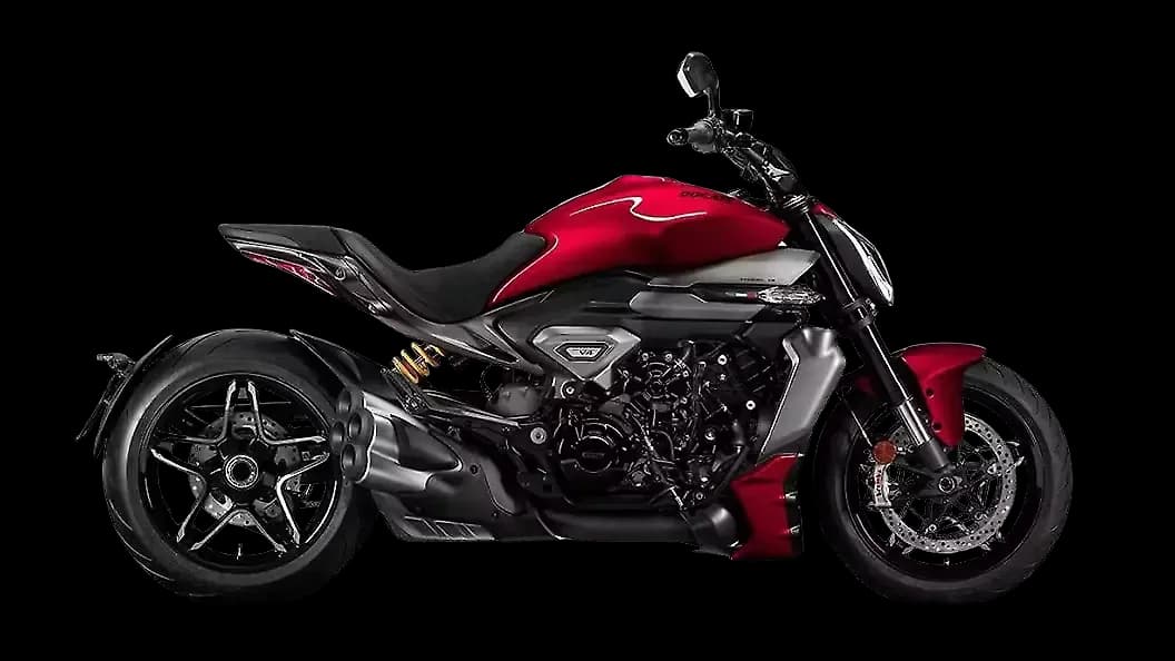 XDiavel V4
