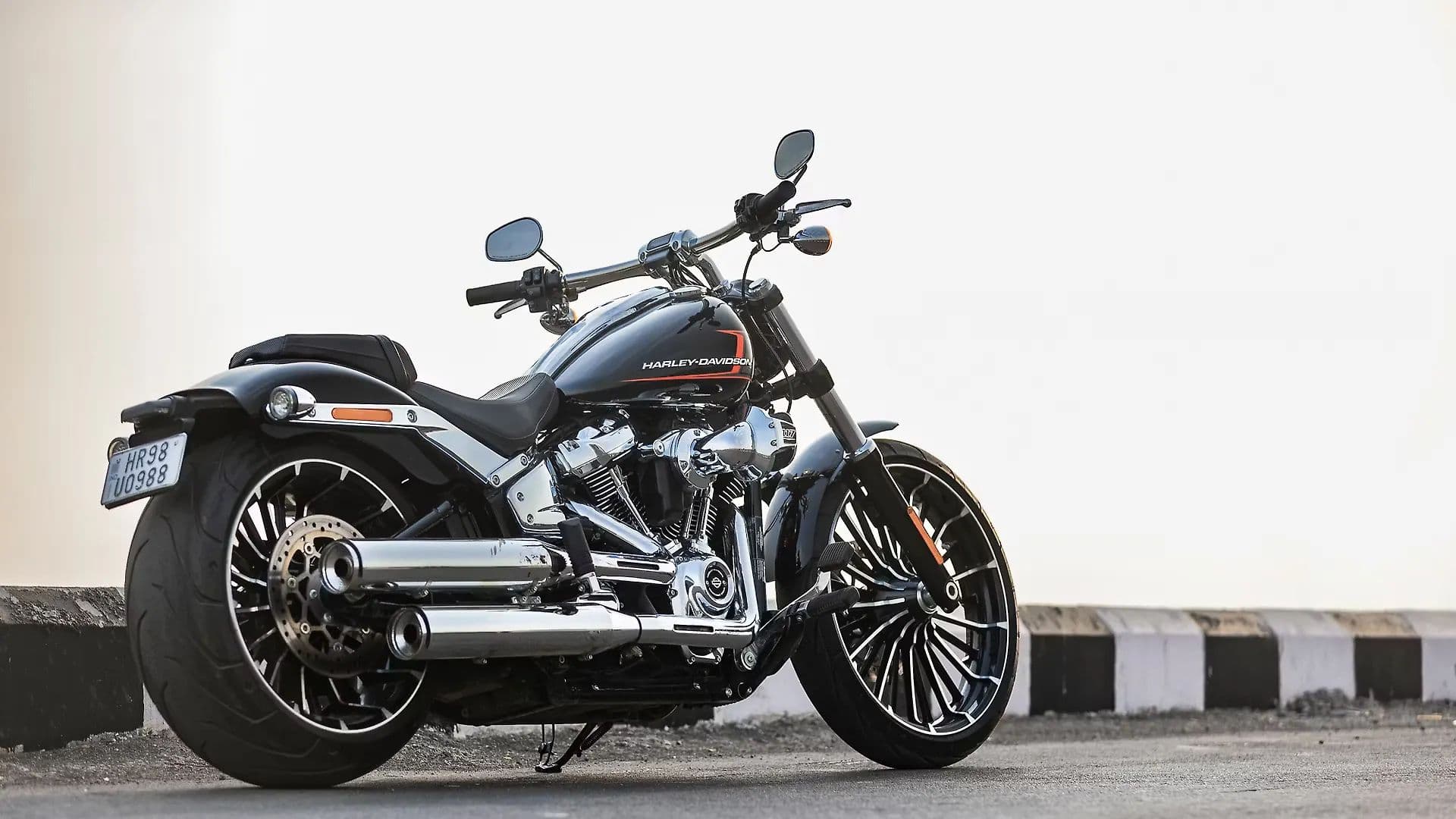 Harley-Davidson Breakout Right Rear Three Quarter