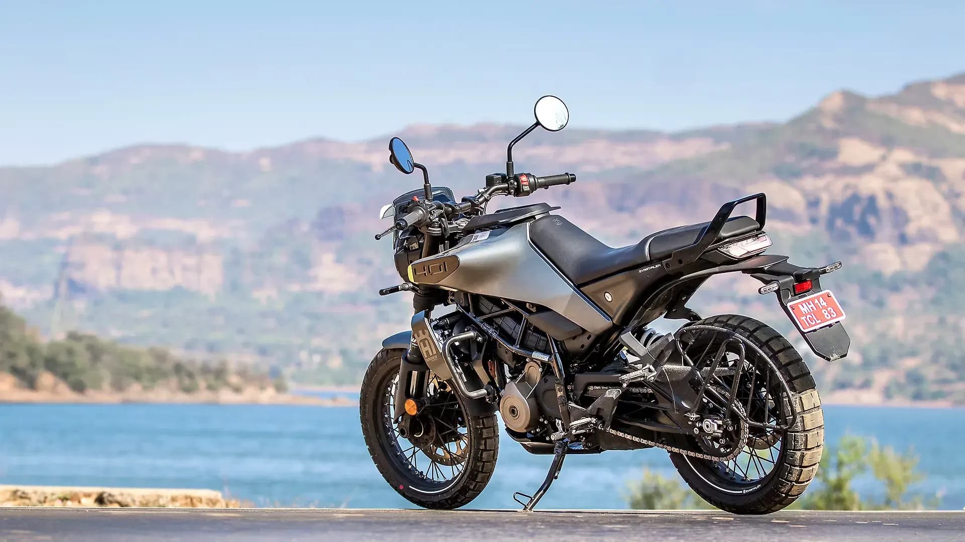 Husqvarna Vitpilen 401 Left Rear Three Quarter