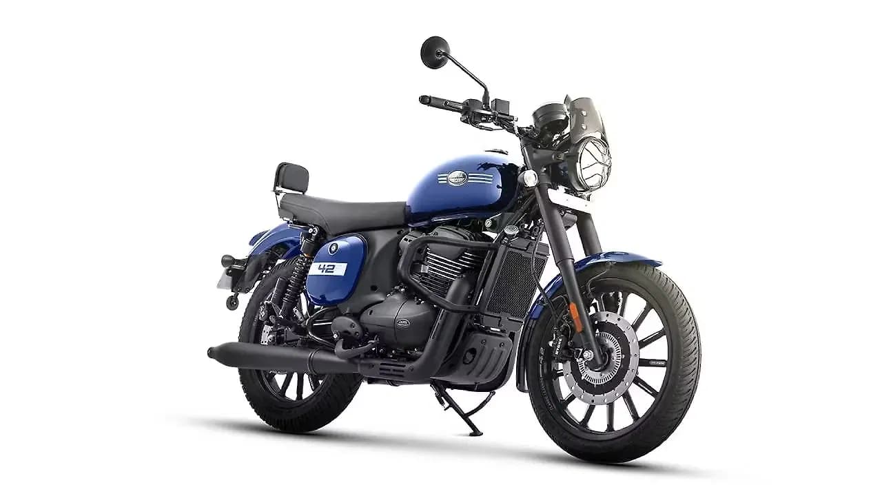Jawa 42 Right Front Three Quarter