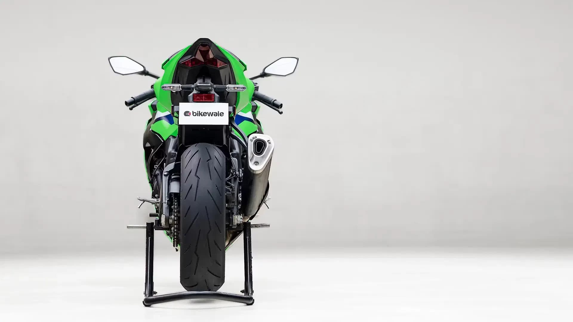 Kawasaki Ninja ZX-6R Rear View