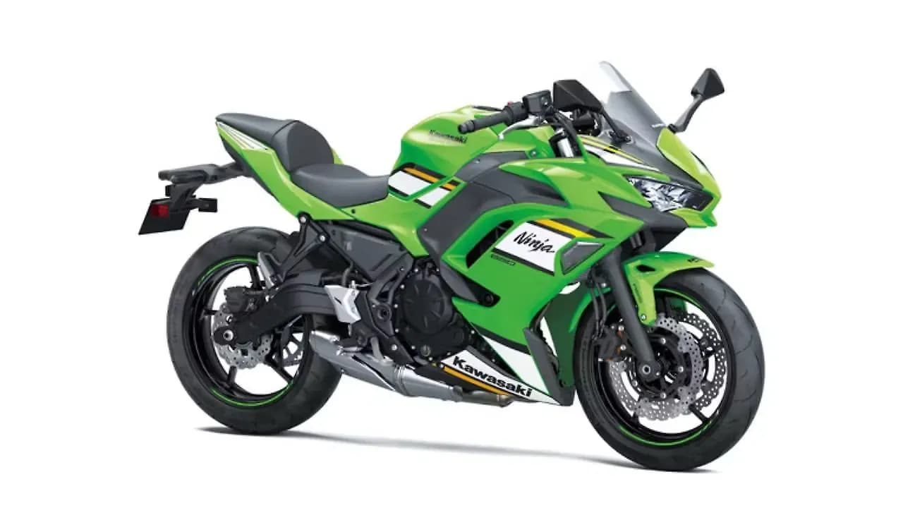Kawasaki Ninja 650 Right Front Three Quarter