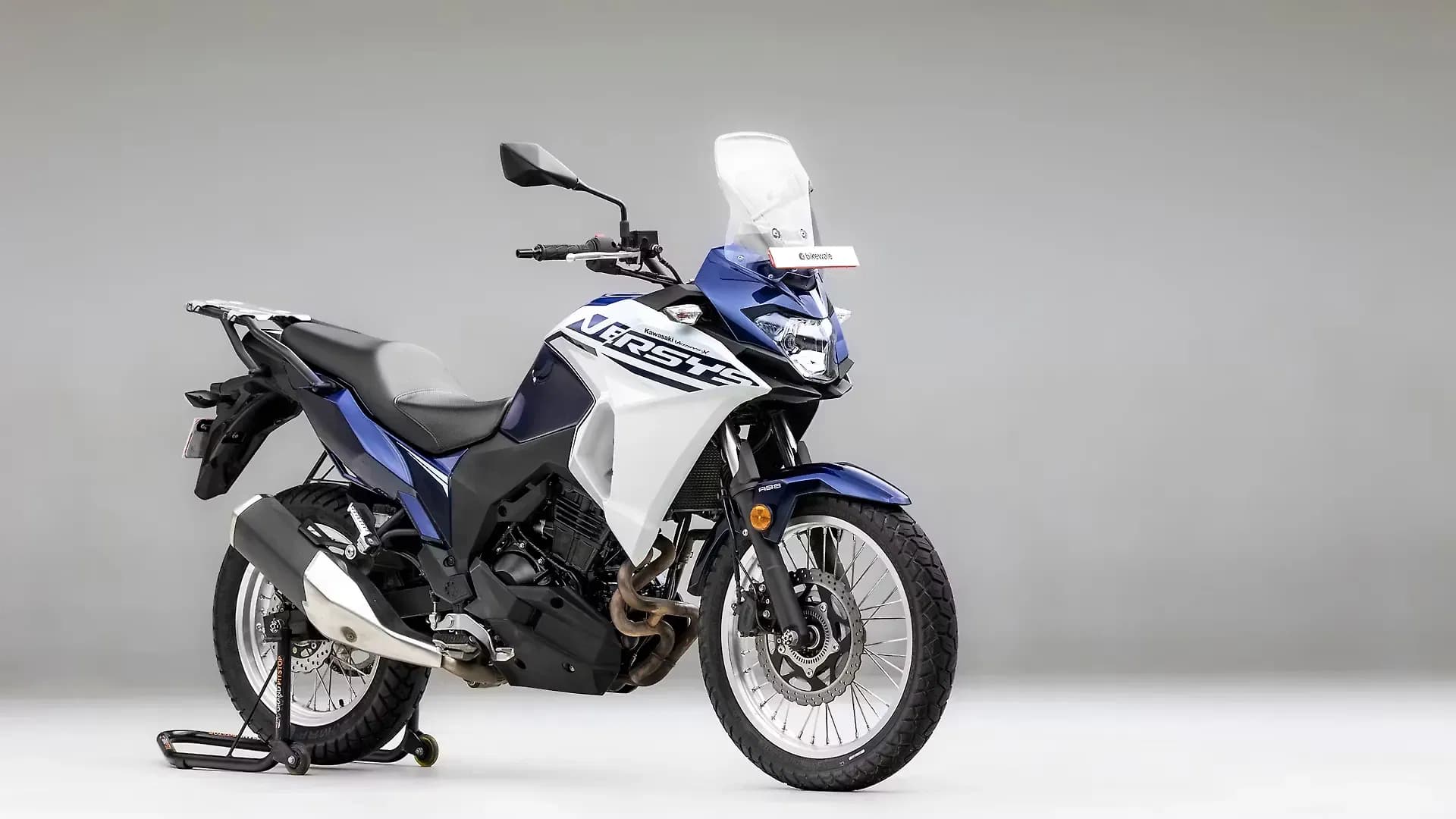 Kawasaki Versys-X 300 Right Front Three Quarter