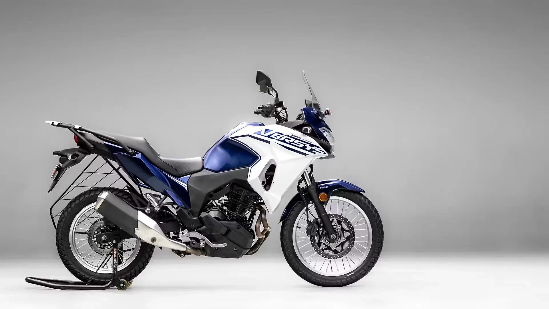 Kawasaki Versys-X 300 Right Side View
