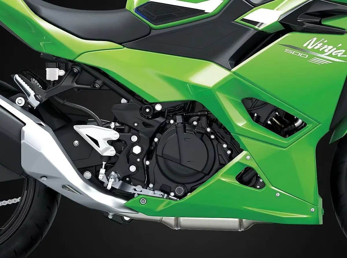 Kawasaki Ninja 500 [2027] Engine From Right