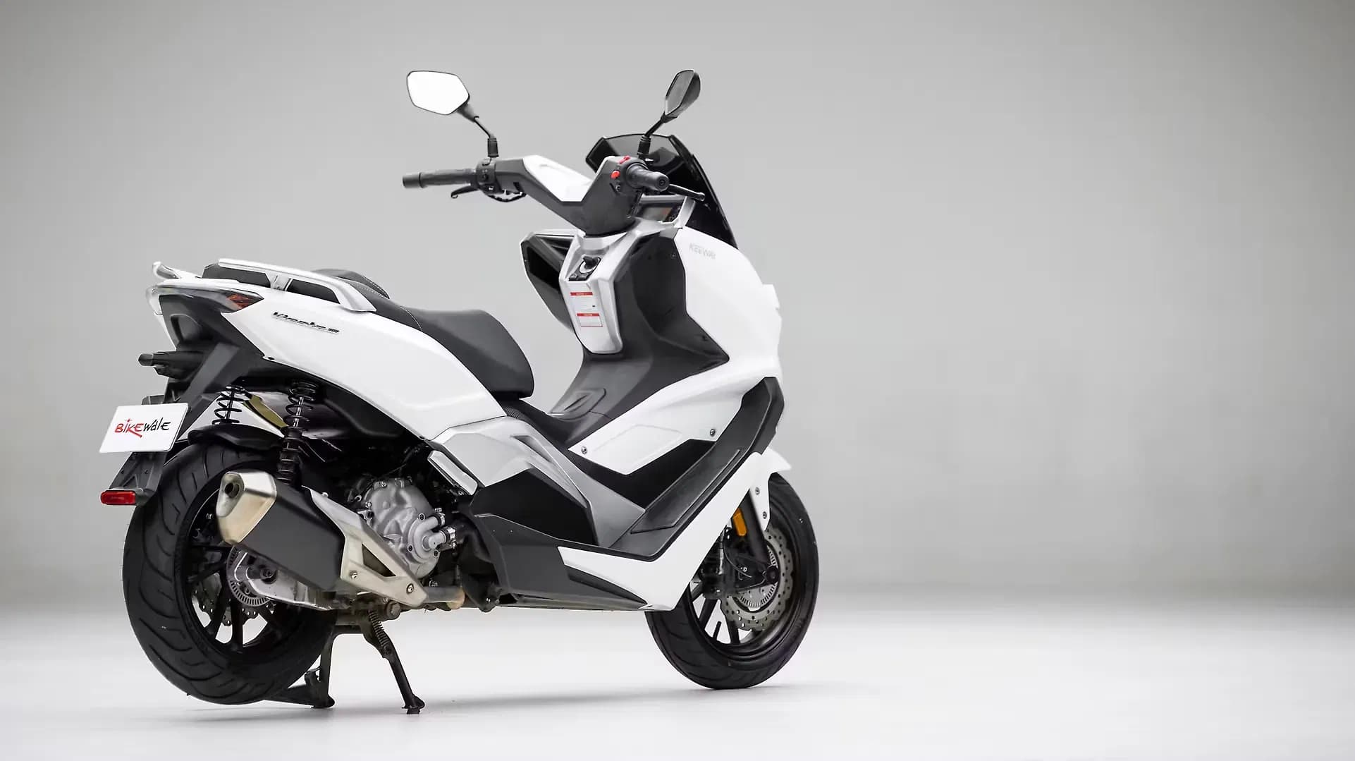 Keeway Vieste 300 Right Rear Three Quarter
