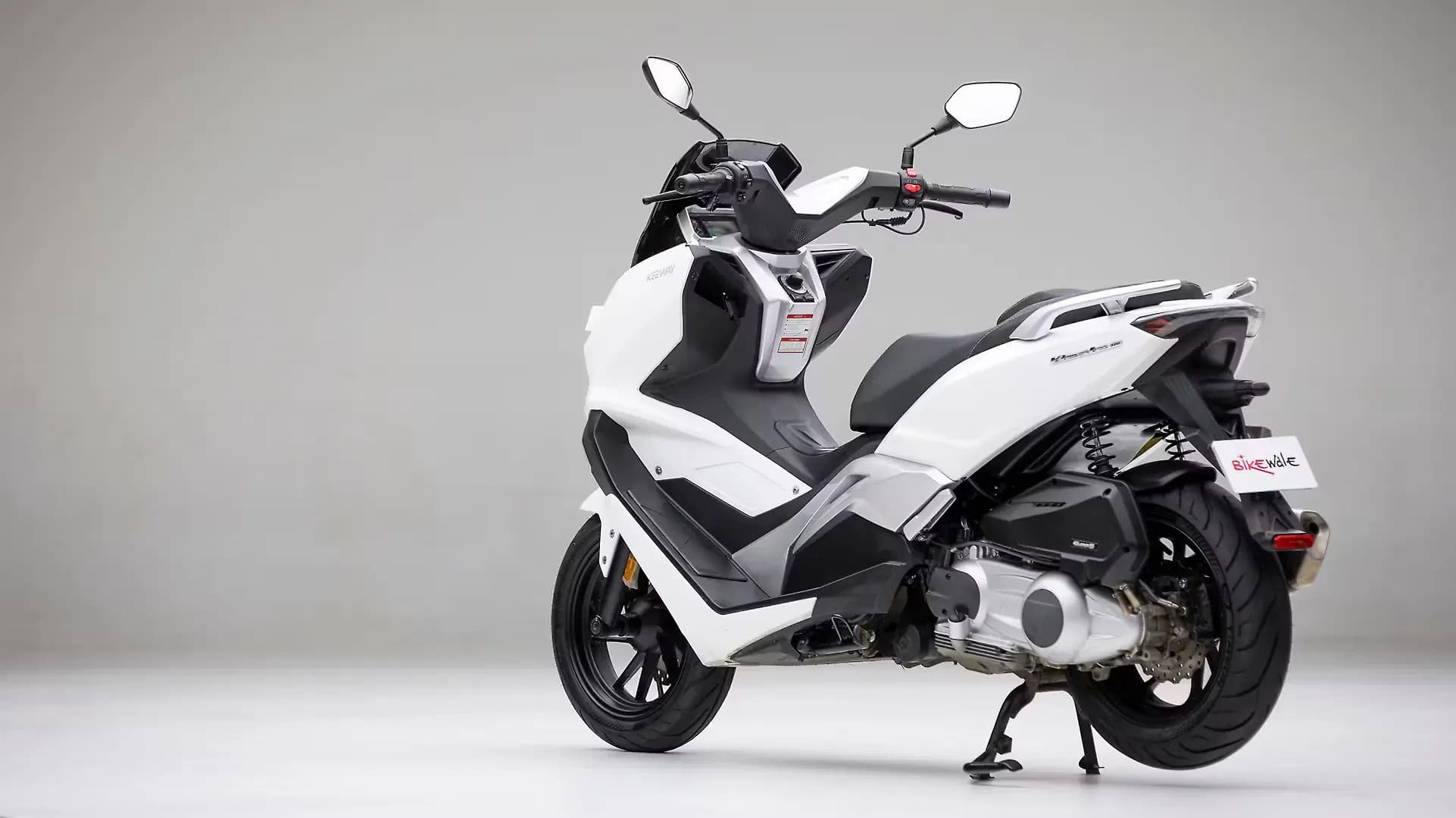 Keeway Vieste 300 Left Rear Three Quarter