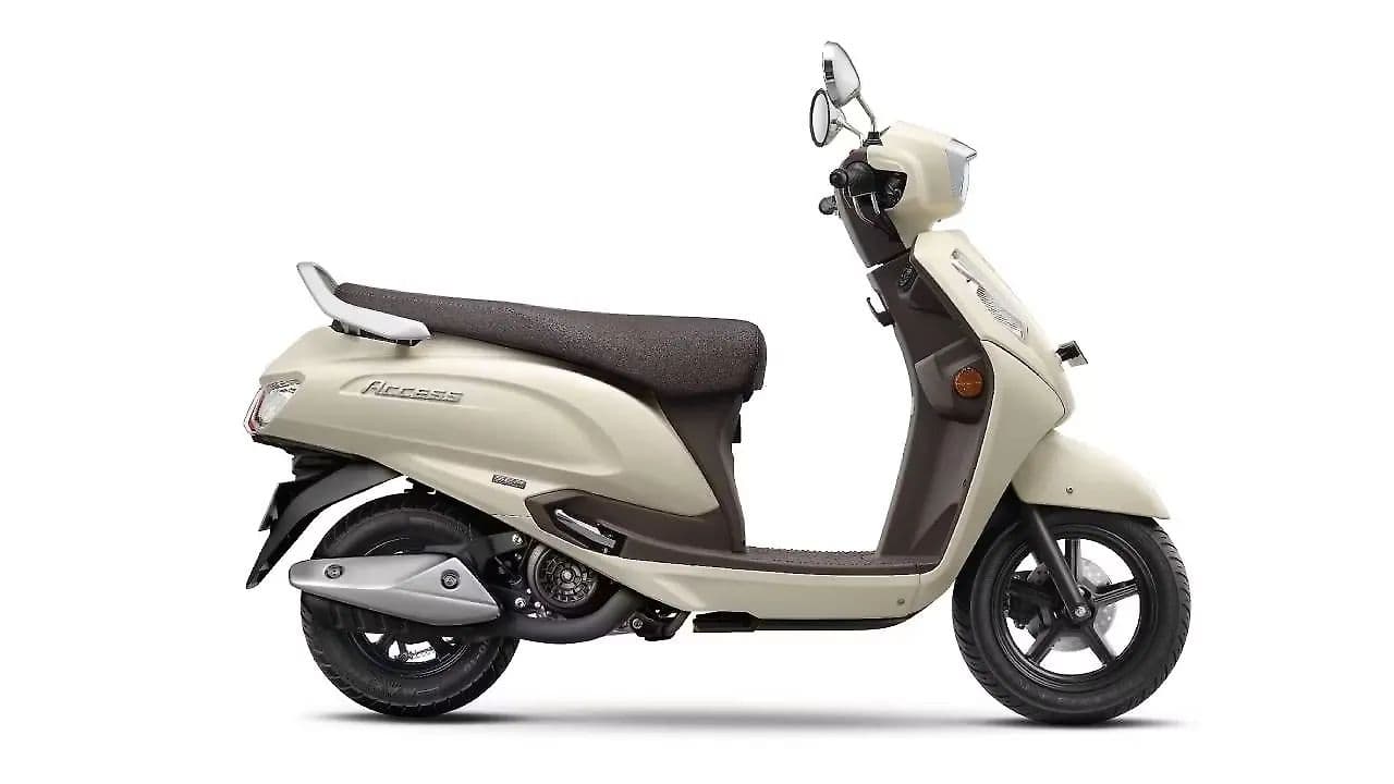 Suzuki Access 125 Right Side View