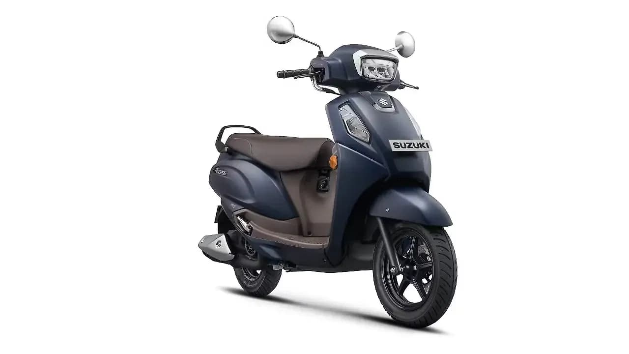 Suzuki Access 125 [2025] Right Front Three Quarter