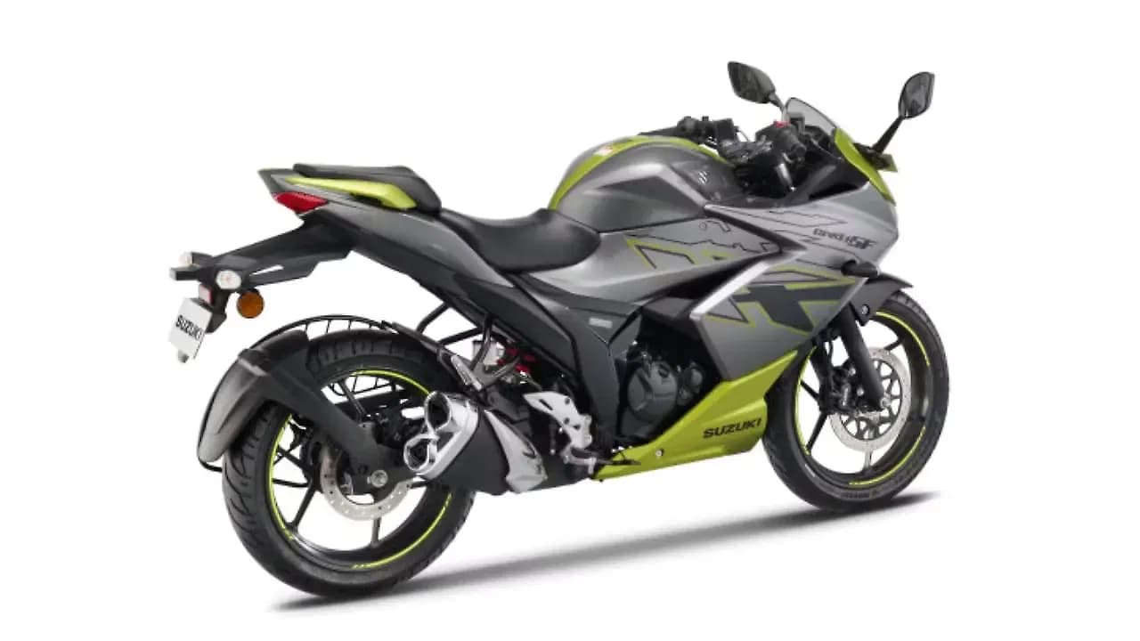 Suzuki Gixxer SF Right Rear Three Quarter