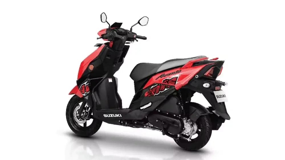 Suzuki Avenis 125 Left Rear Three Quarter