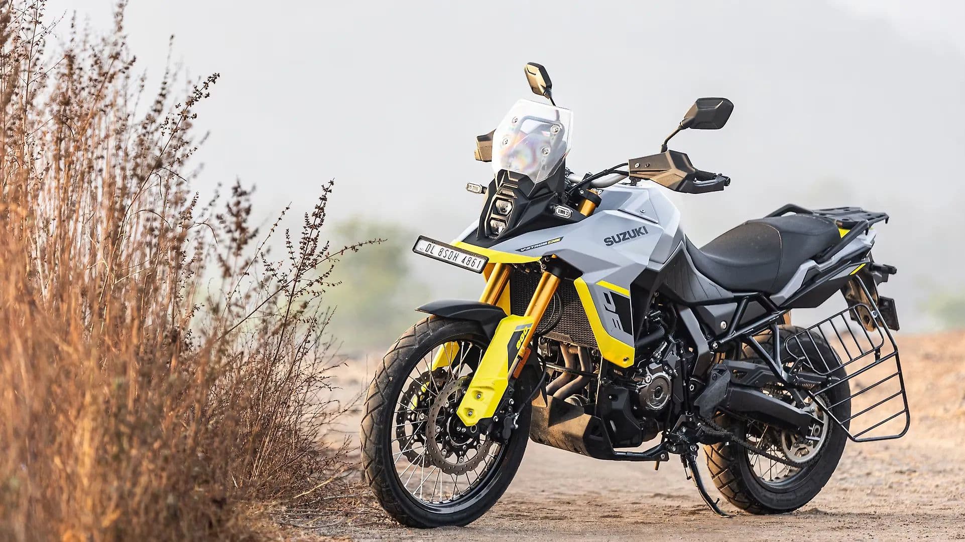 Suzuki V-Strom 800 DE Left Front Three Quarter
