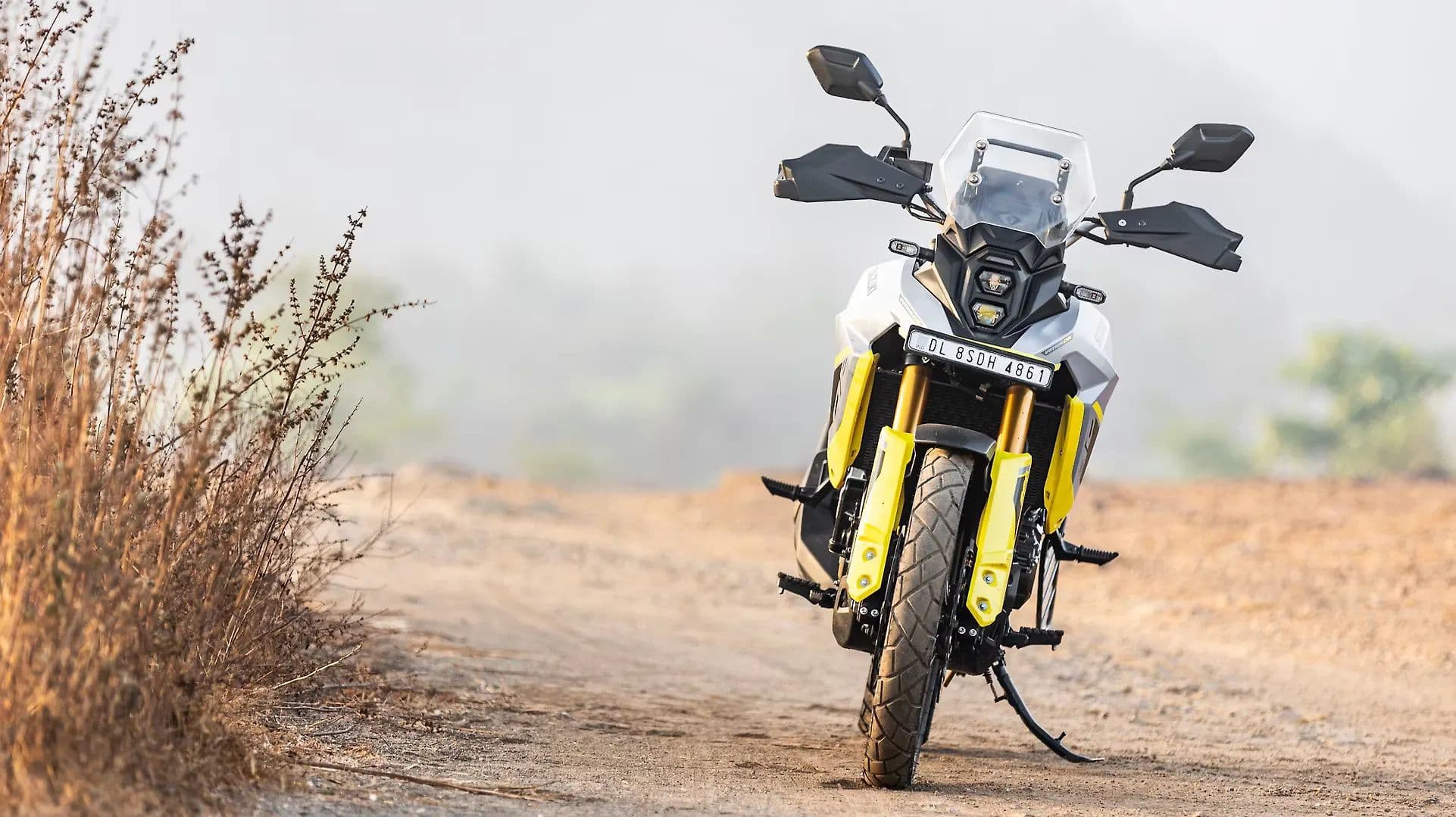 Suzuki V-Strom 800 DE Front View