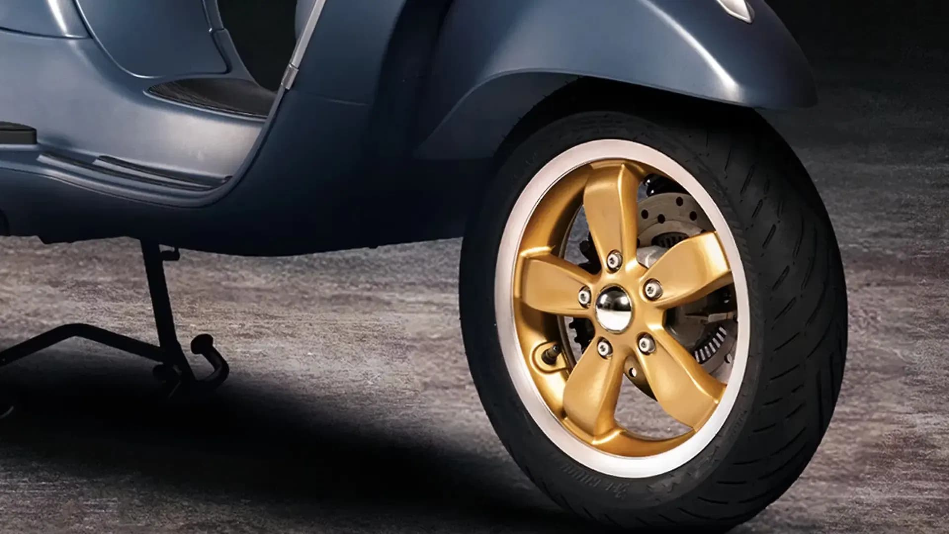 Vespa Officina 8 Front Wheel