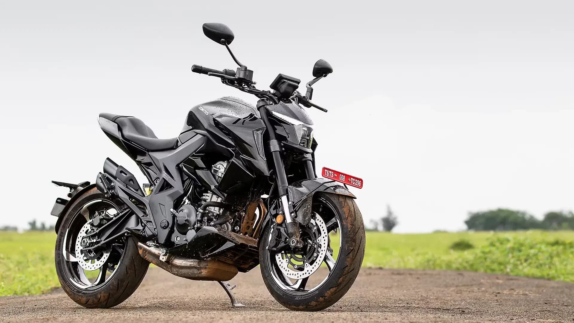 Zontes 350R Right Front Three Quarter