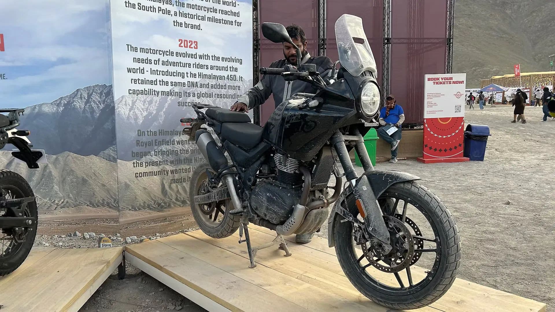 Royal Enfield Himalayan 750 Right Front Three Quarter
