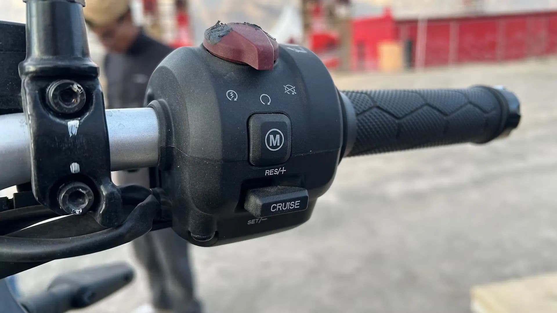 Royal Enfield Himalayan 750 Riding Modes Switch