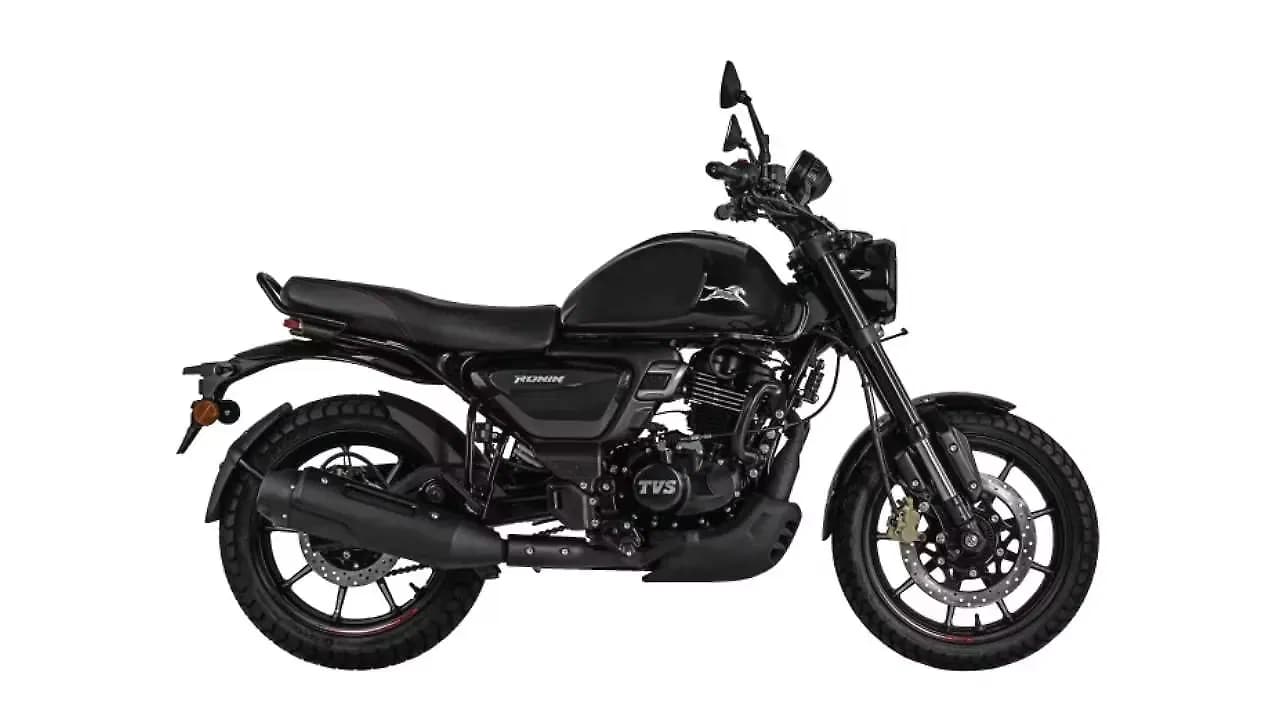 TVS Ronin in Lightning Black