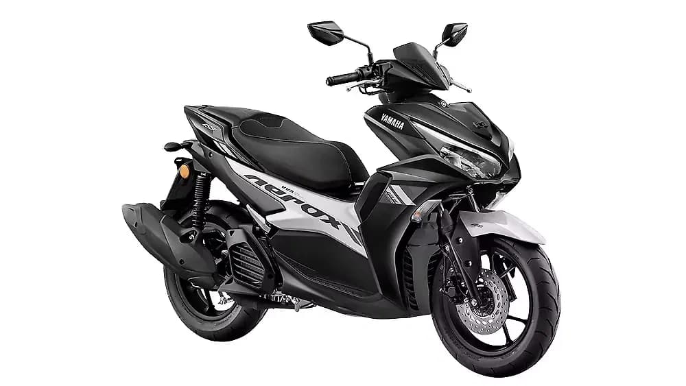 Yamaha Aerox 155 in Metallic Black