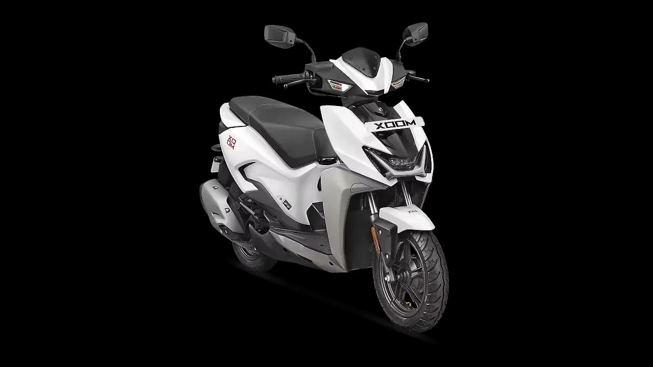 Hero Xoom 110 in Pearl Silver White