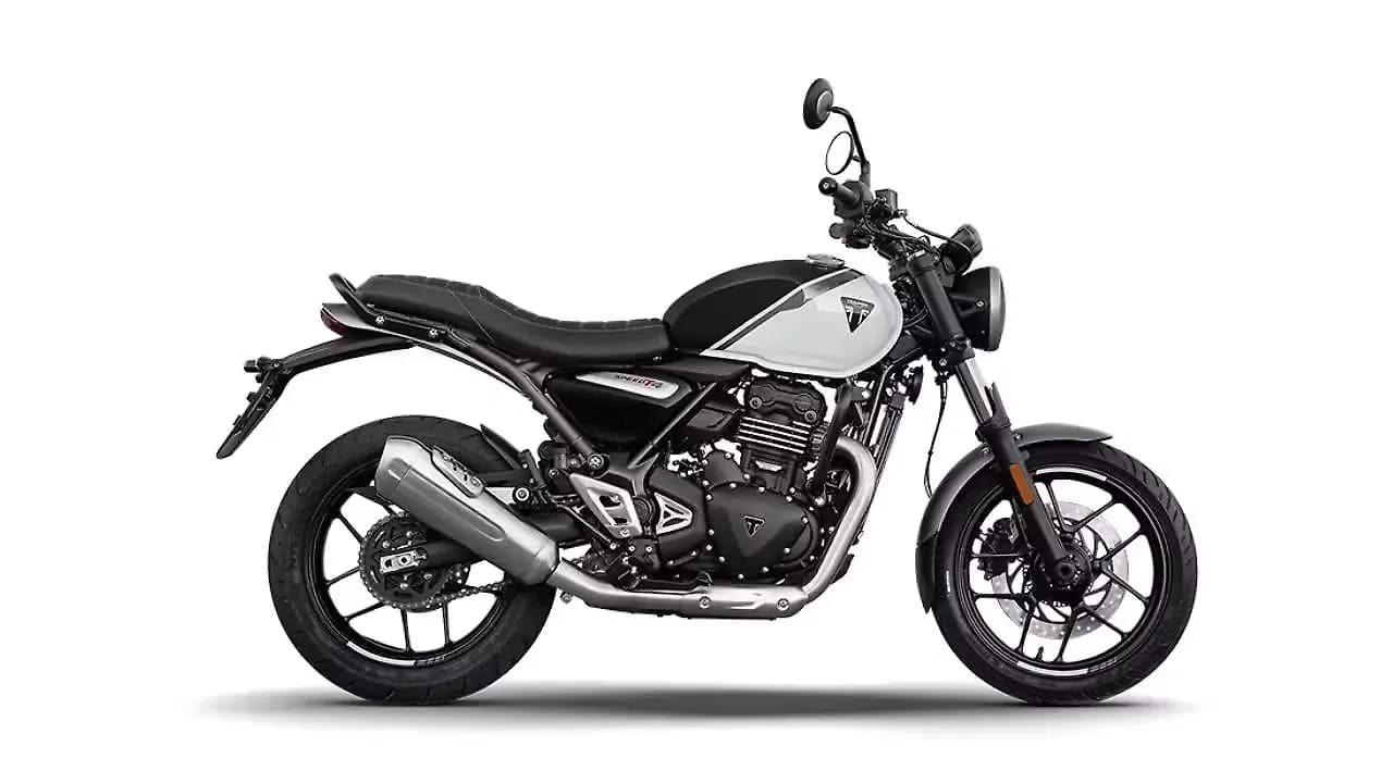 Triumph Speed T4 in Phantom Black / Pearl Metallic White