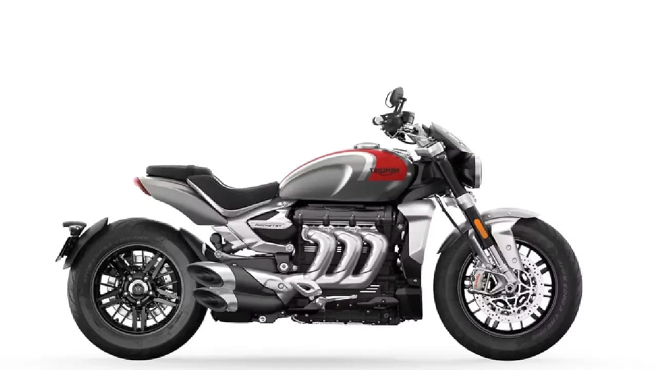 Triumph Rocket 3 in Silver Ice Cranberry Red
