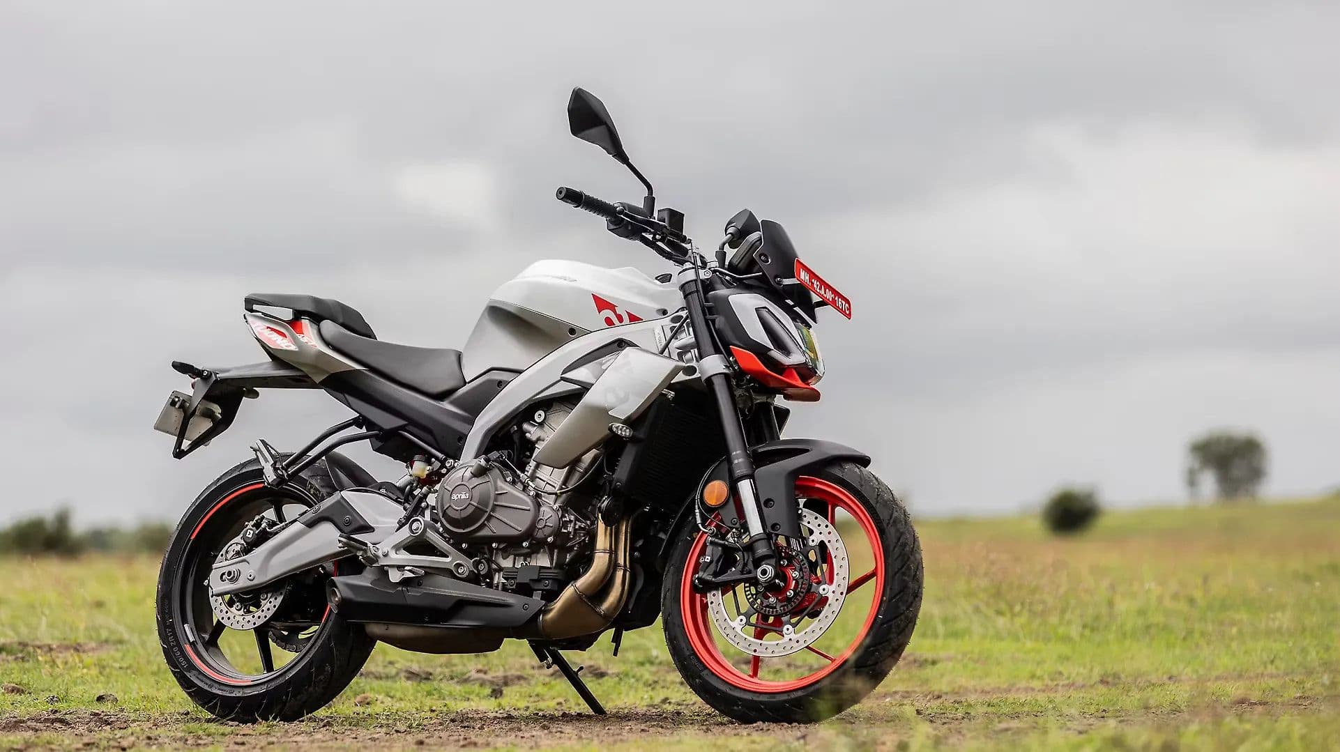 Aprilia Tuono 457 Right Front Three Quarter