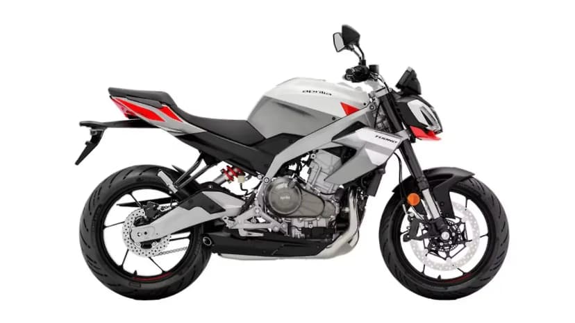 Aprilia Tuono 457 in Puma Grey