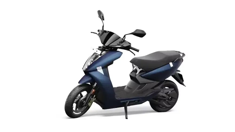 Ather 450S in Stealth Blue
