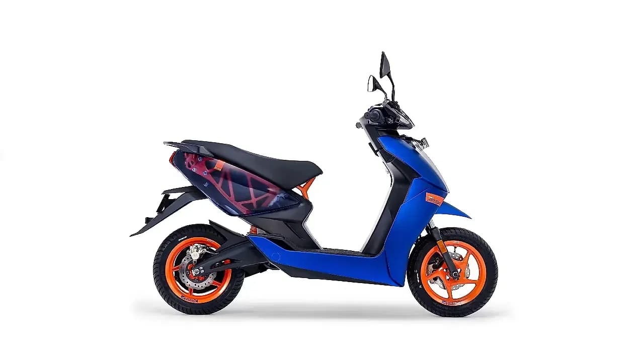 Ather 450 Apex in Edium Blue
