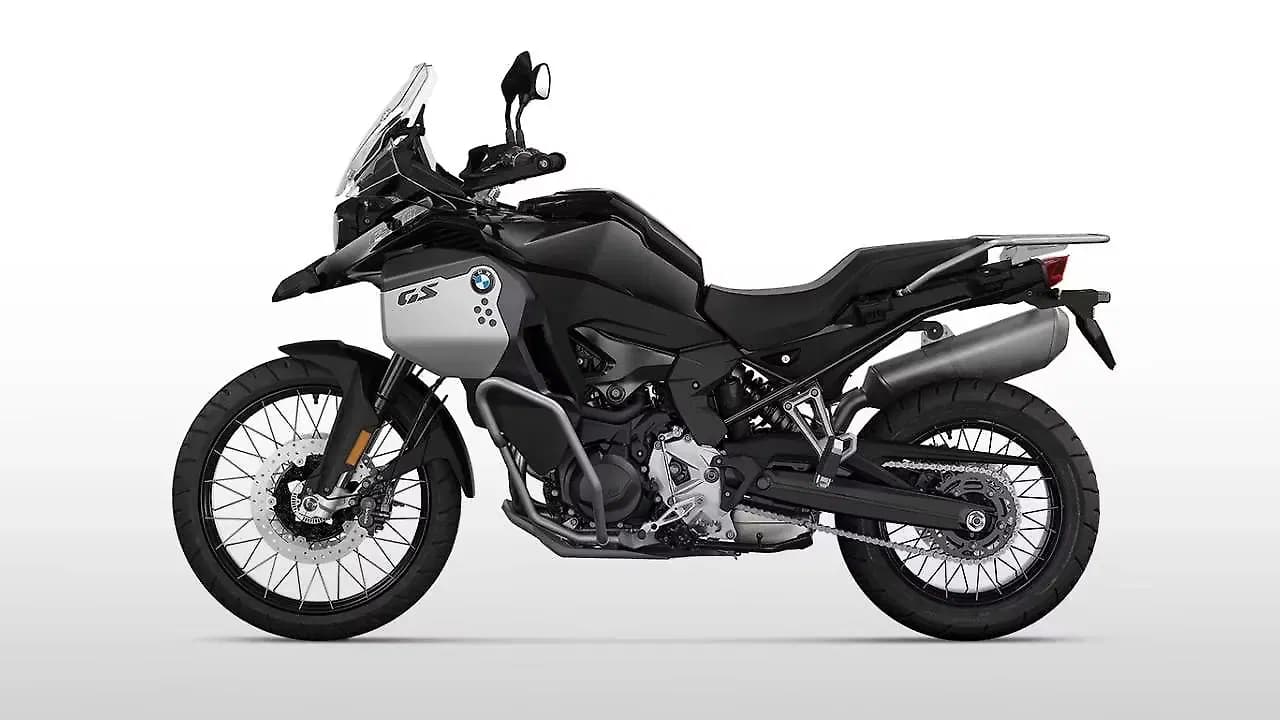 BMW F 900 GS Adventure in Blackstorm Metallic