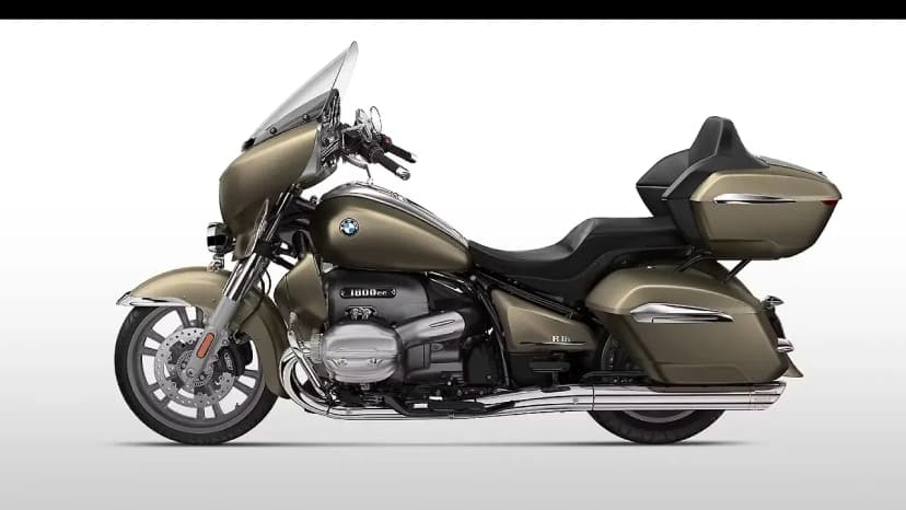 BMW R18 in Manhattan metallic matt