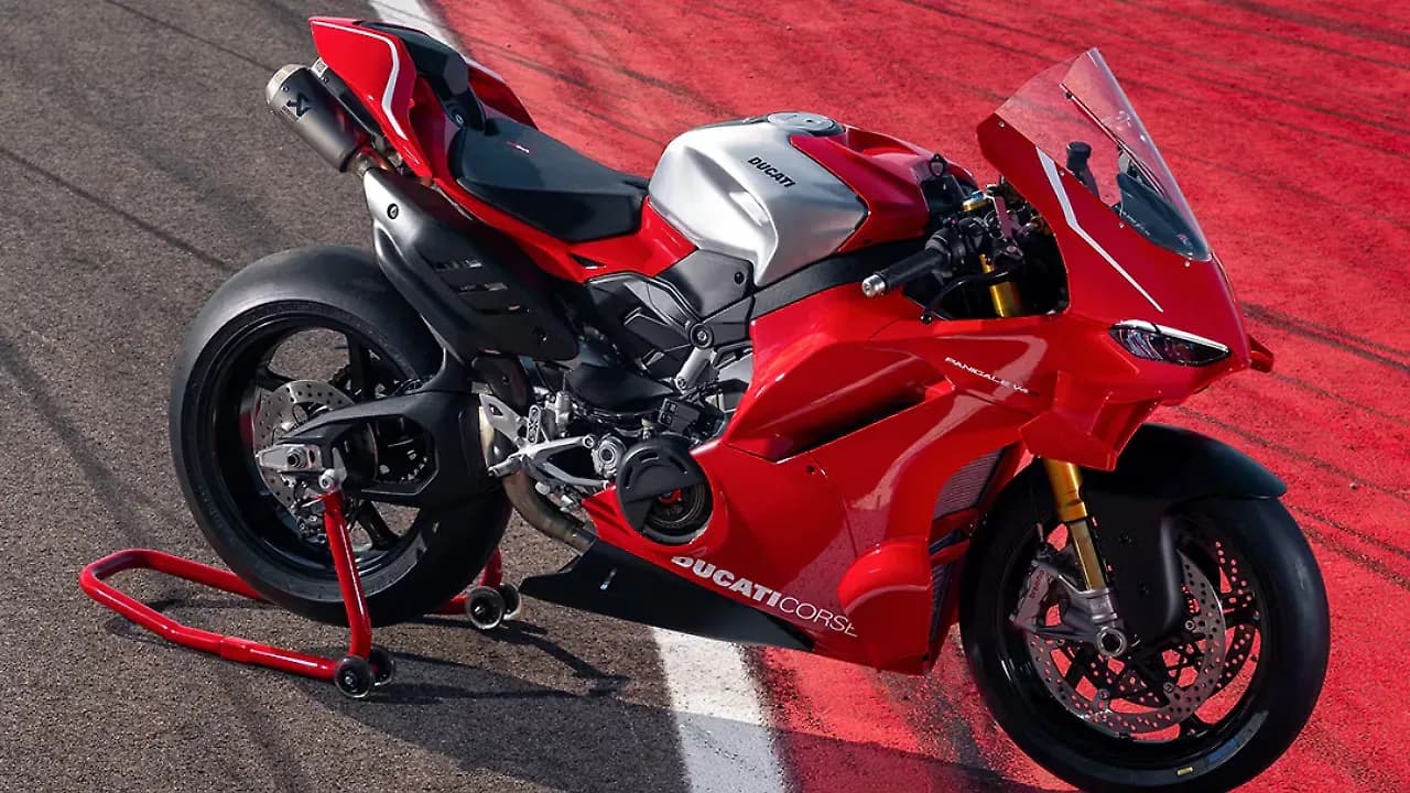 Ducati Panigale V4 R in Ducati Red