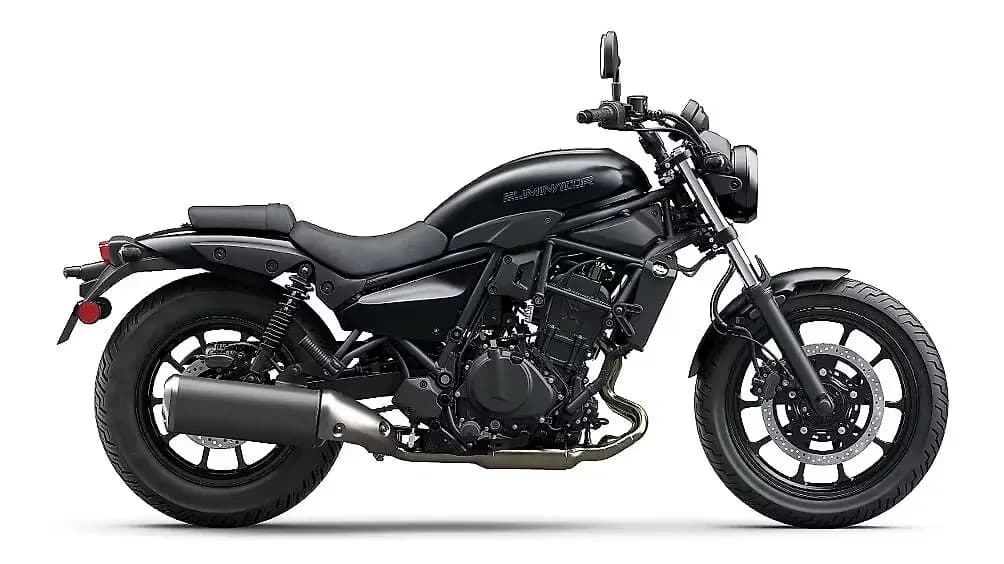 Kawasaki Eliminator in Metallic Flat Black