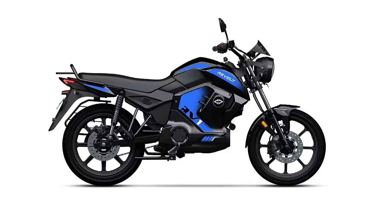 Revolt RV1 in Black Midnight Blue
