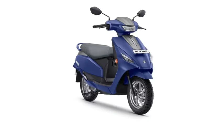 Suzuki E Access in Metallic Mat Stellar Blue / Metallic Mat Fibroin Gray